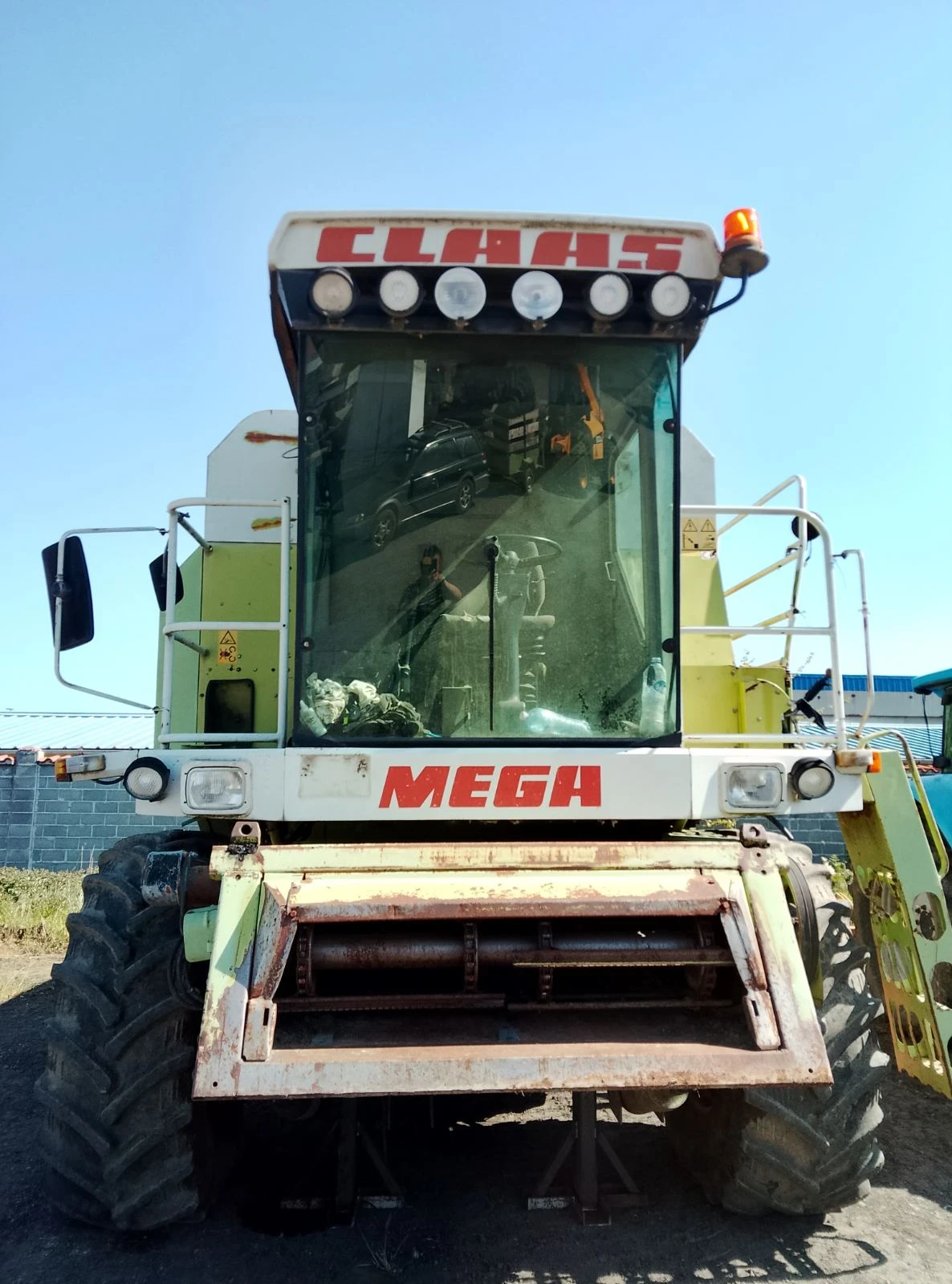 Комбайн Claas Mega 218
