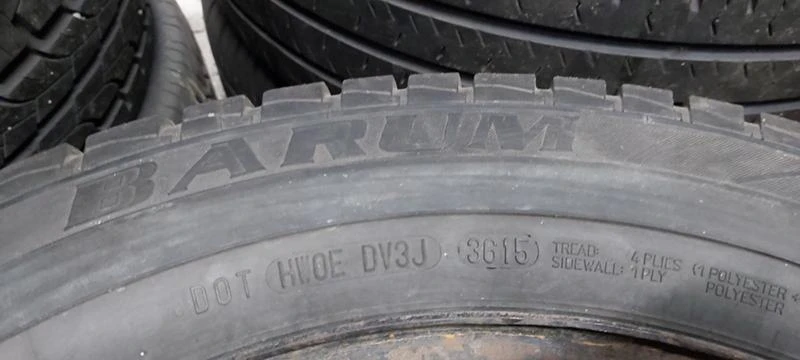 Гуми Зимни 205/65R15, снимка 4 - Гуми и джанти - 31998539