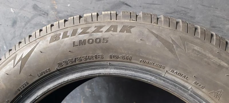 Гуми Зимни 235/55R18, снимка 6 - Гуми и джанти - 35125417