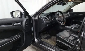 Chrysler 300c 3.6* ПОДГРЕВ* ОБДУХВАНЕ* КАМЕРА* КЕЙЛЕС* , снимка 6