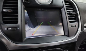 Chrysler 300c 3.6* ПОДГРЕВ* ОБДУХВАНЕ* КАМЕРА* КЕЙЛЕС* , снимка 10