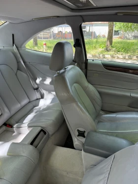 Mercedes-Benz CLK 320, снимка 9