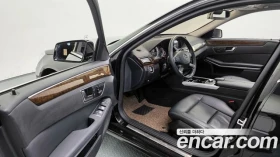 Mercedes-Benz E 200, снимка 10