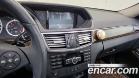 Mercedes-Benz E 200, снимка 15