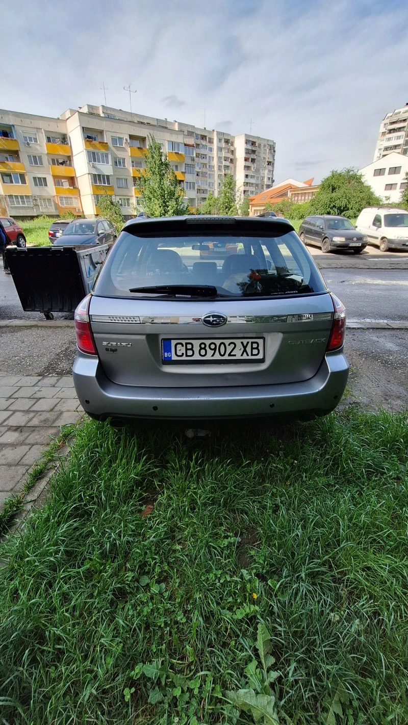 Subaru Outback, снимка 5 - Автомобили и джипове - 47419960