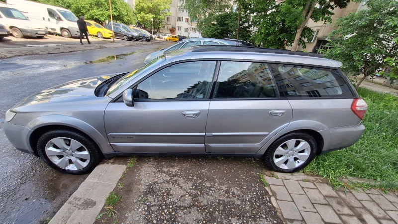 Subaru Outback, снимка 3 - Автомобили и джипове - 47419960