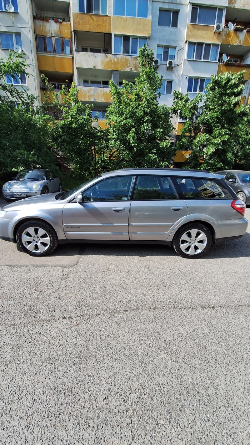 Subaru Outback, снимка 6 - Автомобили и джипове - 47419960