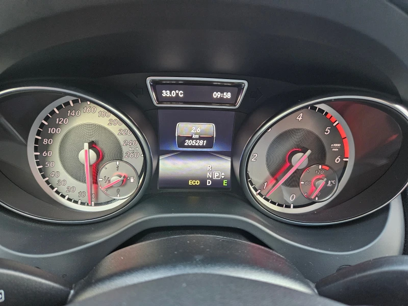 Mercedes-Benz CLA 220 CDI-AT-XENON, снимка 12 - Автомобили и джипове - 47357224