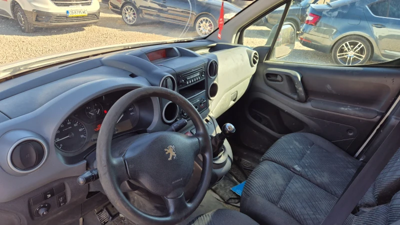 Peugeot Partner 1.6hdi Климатик Швейцария , снимка 6 - Автомобили и джипове - 47867454