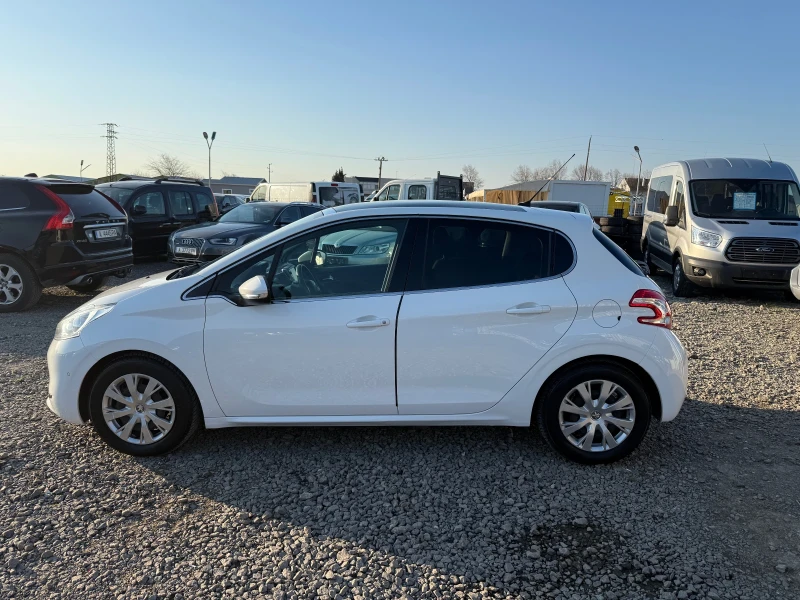 Peugeot 208 1.6 ШВЕЙЦАРИЯ АВТОМАТИК, снимка 8 - Автомобили и джипове - 49588873