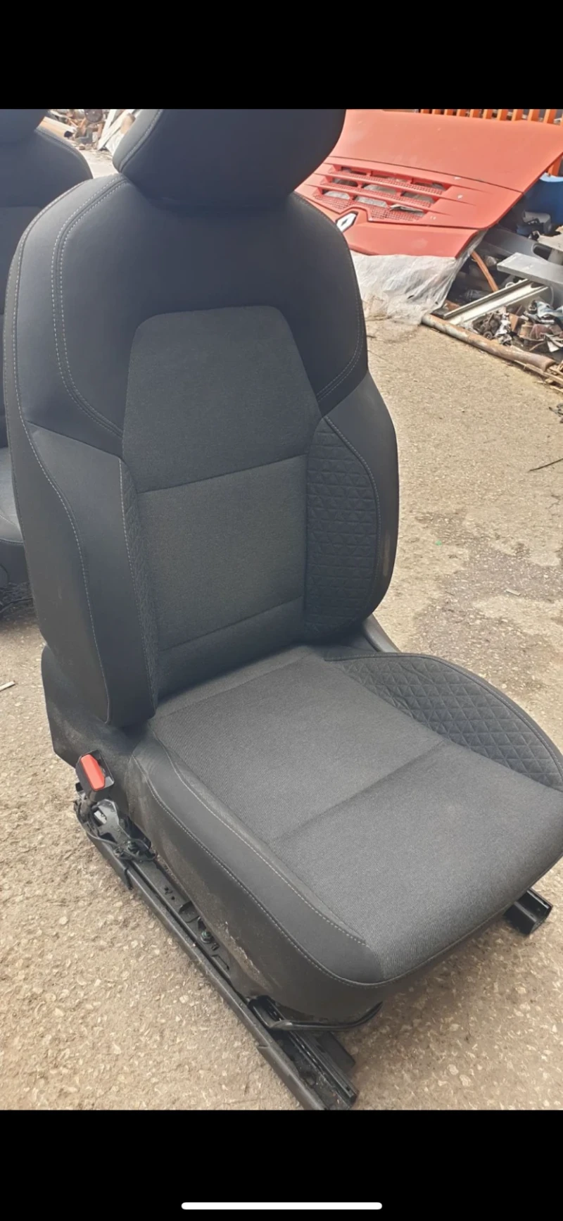 Renault Clio, снимка 4 - Автомобили и джипове - 52646027