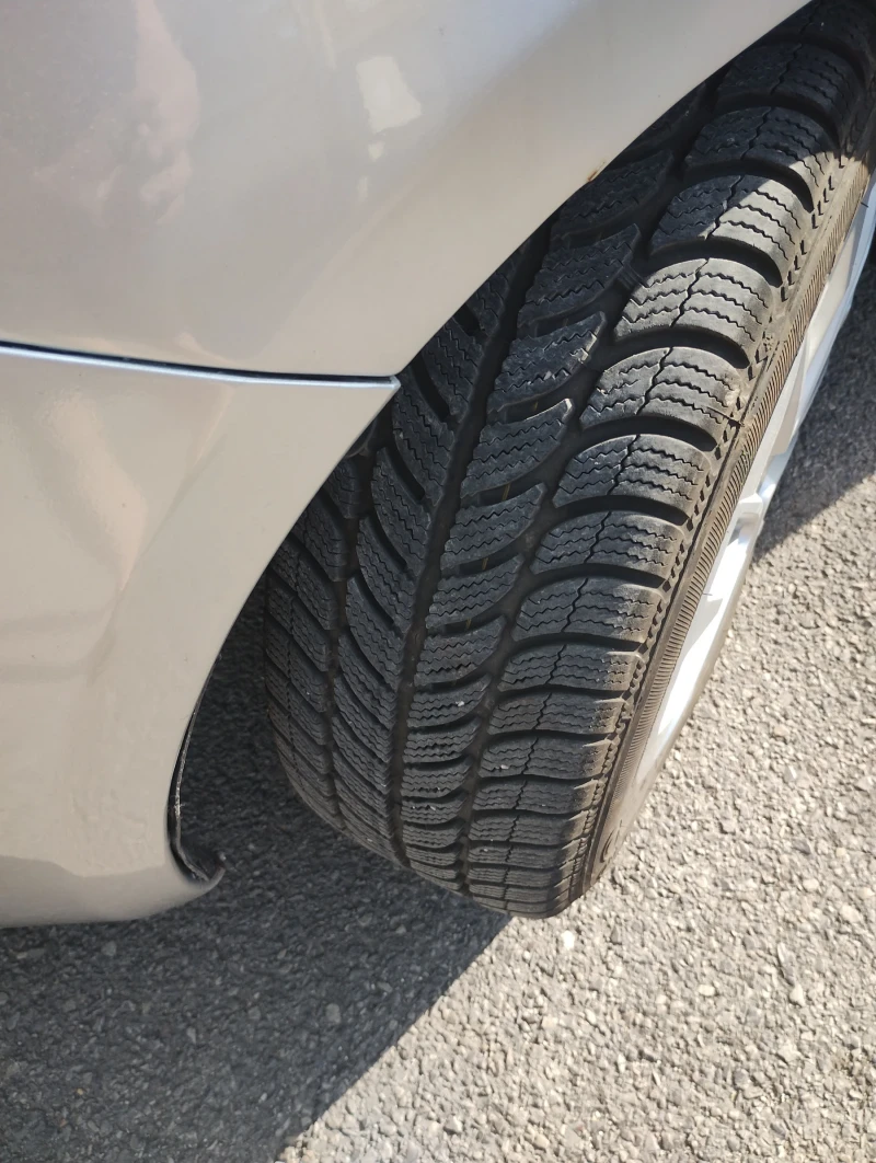 Toyota Yaris 1, 4 D4D  , снимка 7 - Автомобили и джипове - 50525690