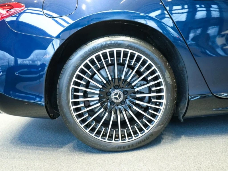 Mercedes-Benz EQS 580/ AMG/ 4-MATIC/ HYPERSCREEN/ PANO/ BURM/ NIGHT/, снимка 3 - Автомобили и джипове - 50894442