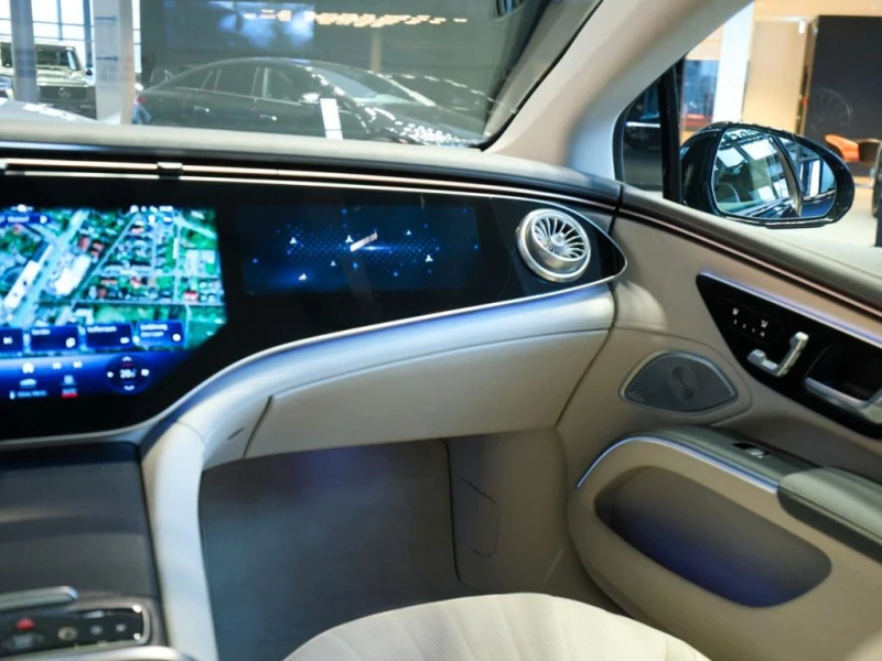 Mercedes-Benz EQS 580/ AMG/ 4-MATIC/ HYPERSCREEN/ PANO/ BURM/ NIGHT/, снимка 10 - Автомобили и джипове - 50894442