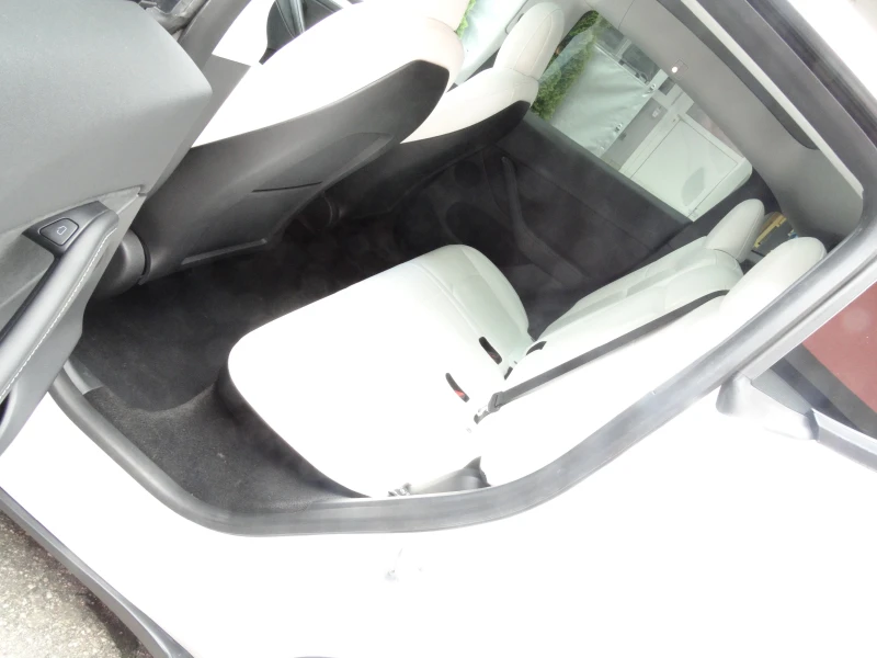 Tesla Model Y DUAL MOTOR 4X4, снимка 10 - Автомобили и джипове - 51274719