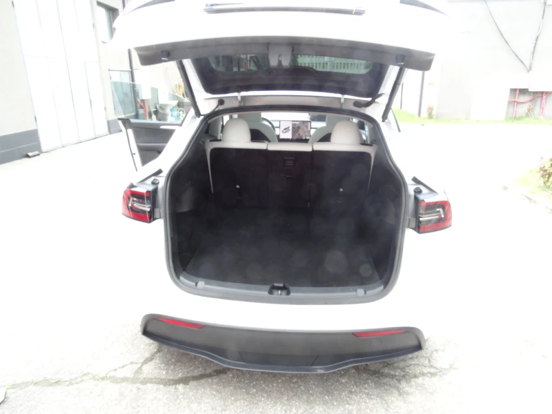 Tesla Model Y DUAL MOTOR 4X4, снимка 11 - Автомобили и джипове - 51274719