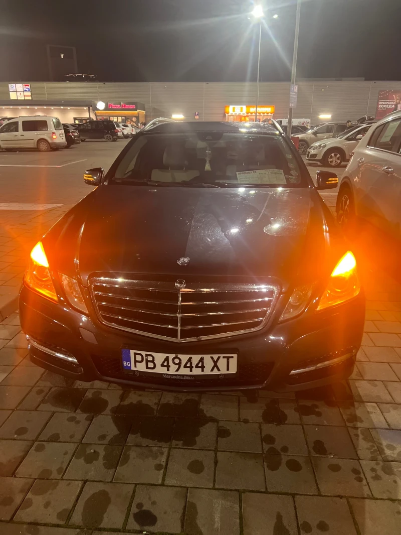 Mercedes-Benz E 220, снимка 7 - Автомобили и джипове - 53229196