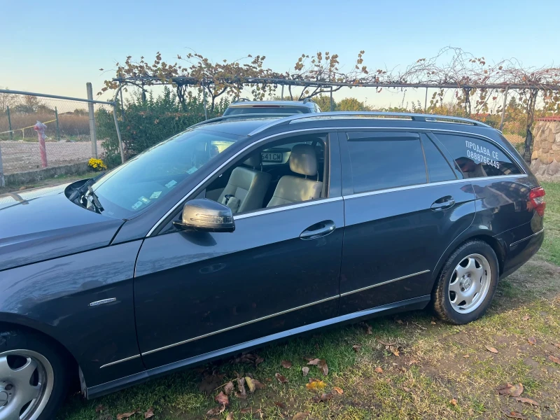 Mercedes-Benz E 220, снимка 2 - Автомобили и джипове - 53229196