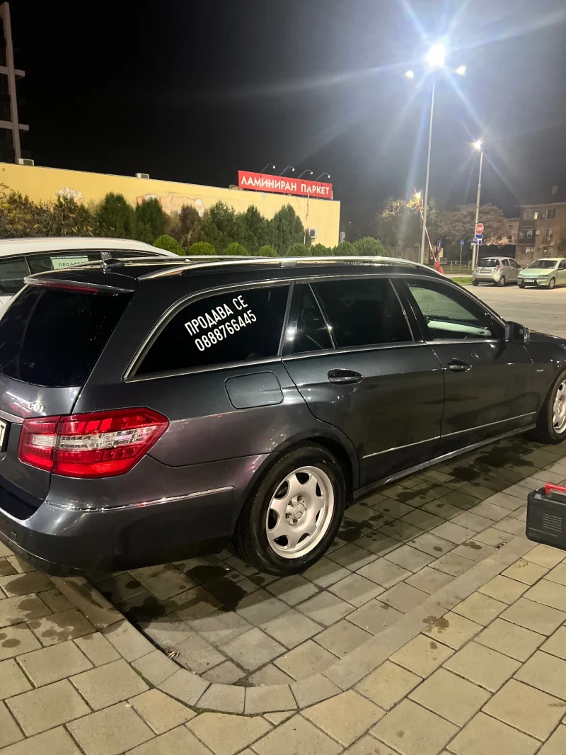 Mercedes-Benz E 220, снимка 9 - Автомобили и джипове - 53229196