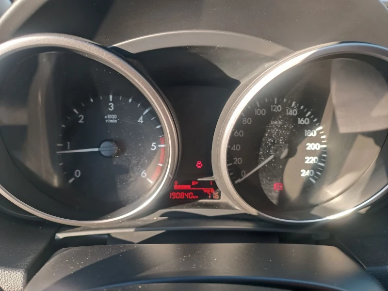 Mazda 5 1.6HDI НОВ ВНОС , снимка 13 - Автомобили и джипове - 52828133