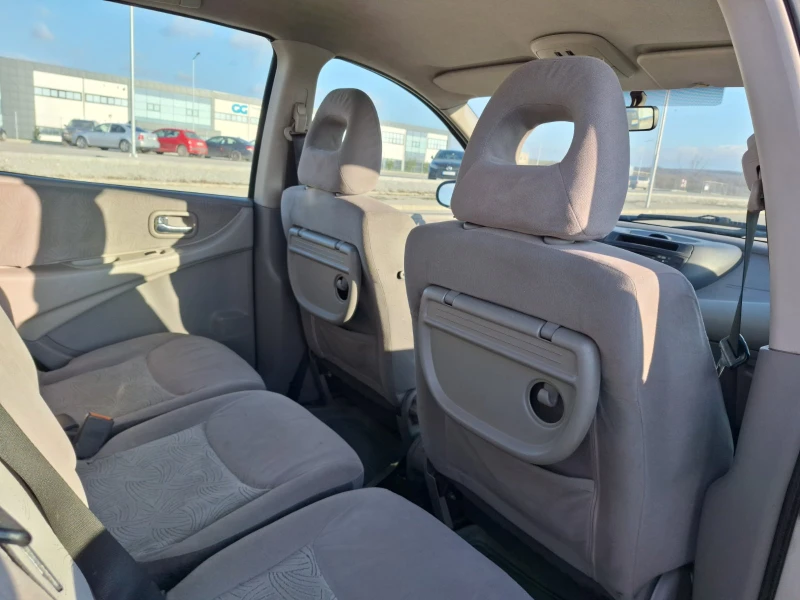 Nissan Almera tino, снимка 4 - Автомобили и джипове - 52949310