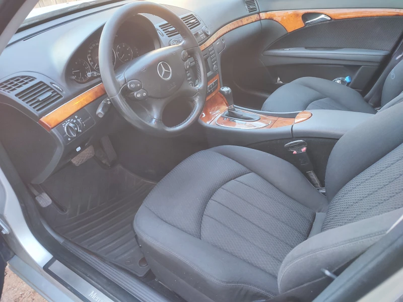 Mercedes-Benz E 200 CDI, снимка 7 - Автомобили и джипове - 53125483
