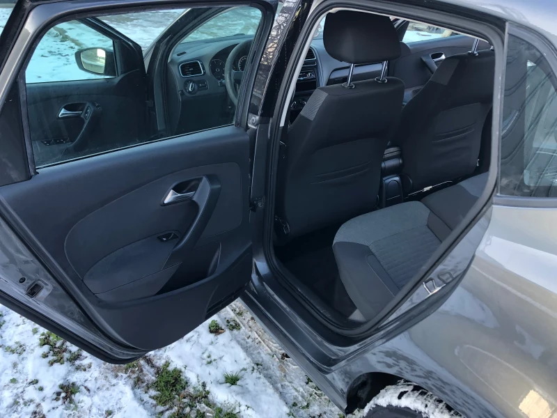 VW Polo, снимка 13 - Автомобили и джипове - 53248673