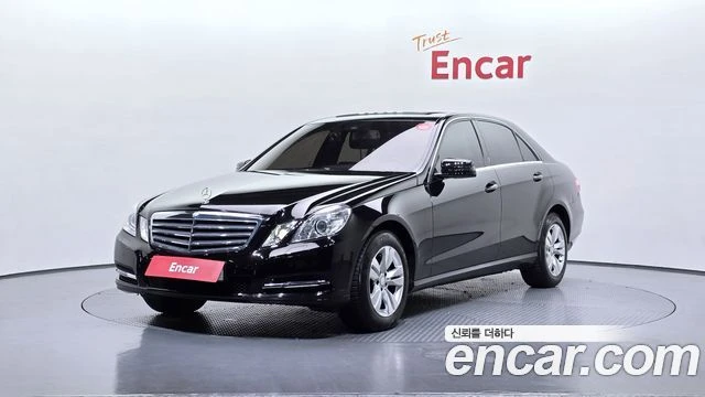 Mercedes-Benz E 200