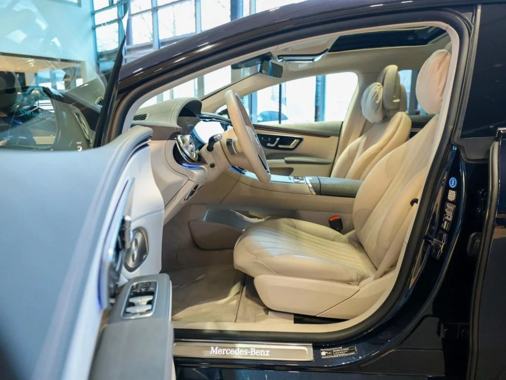 Mercedes-Benz EQS 580/ AMG/ 4-MATIC/ HYPERSCREEN/ PANO/ BURM/ NIGHT/ - изображение 4
