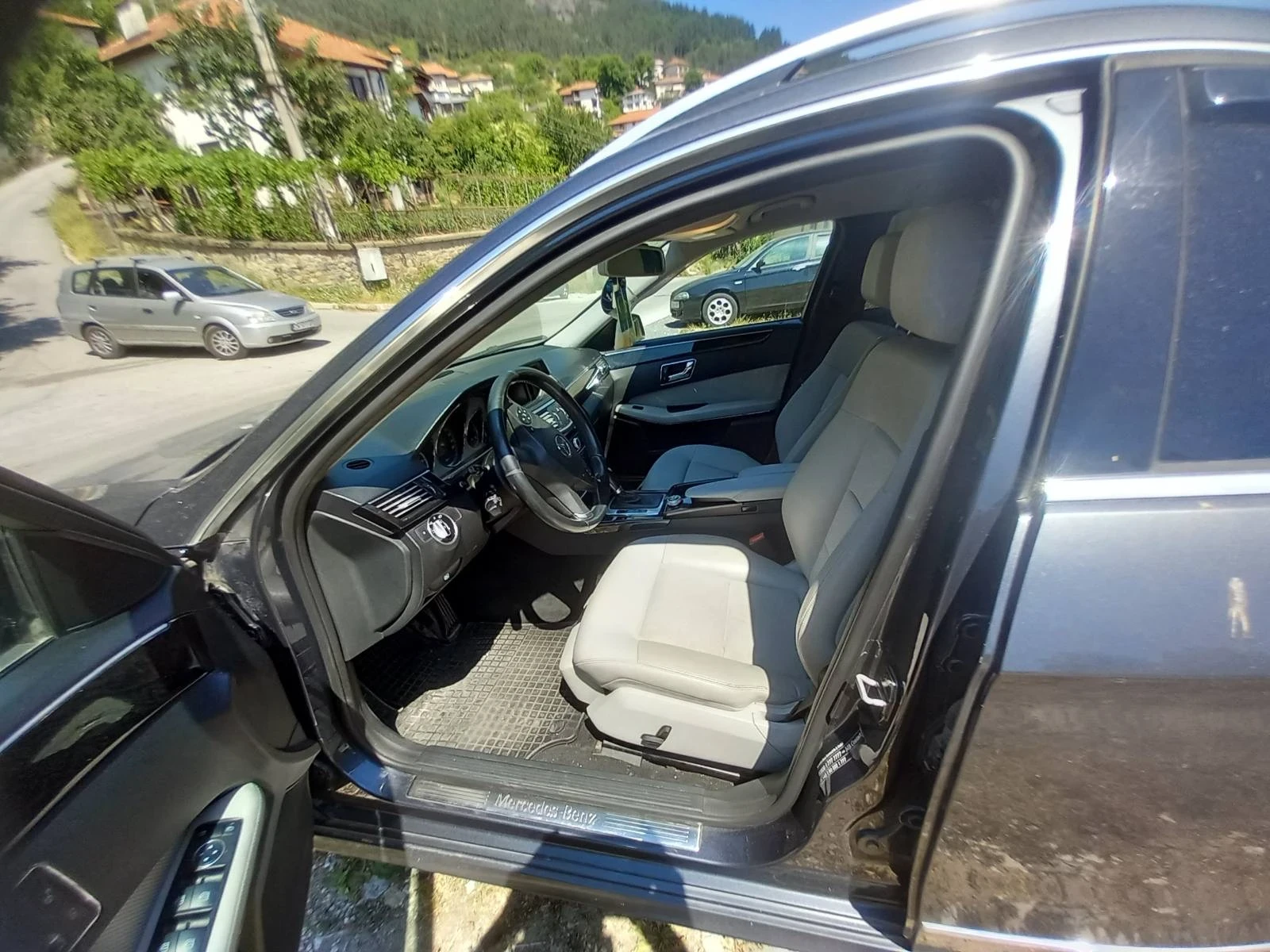 Mercedes-Benz E 220 | Mobile.bg   5