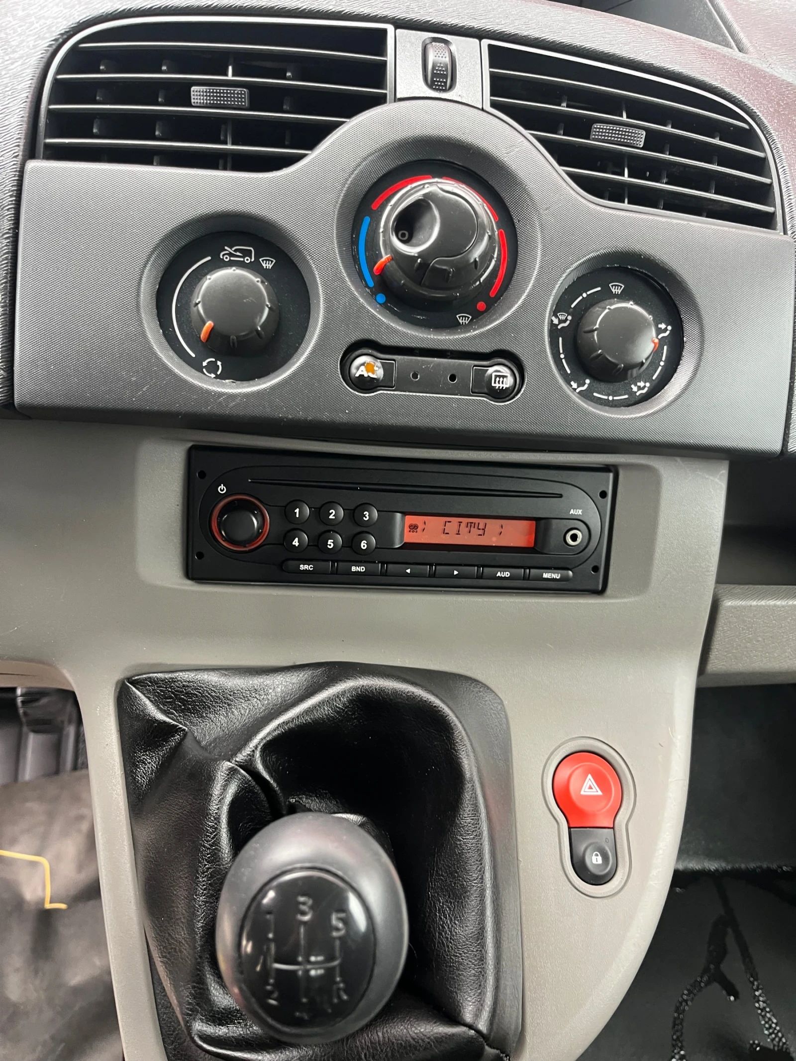 Renault Kangoo 1.5DCI/климатик | Mobile.bg — изображение 9