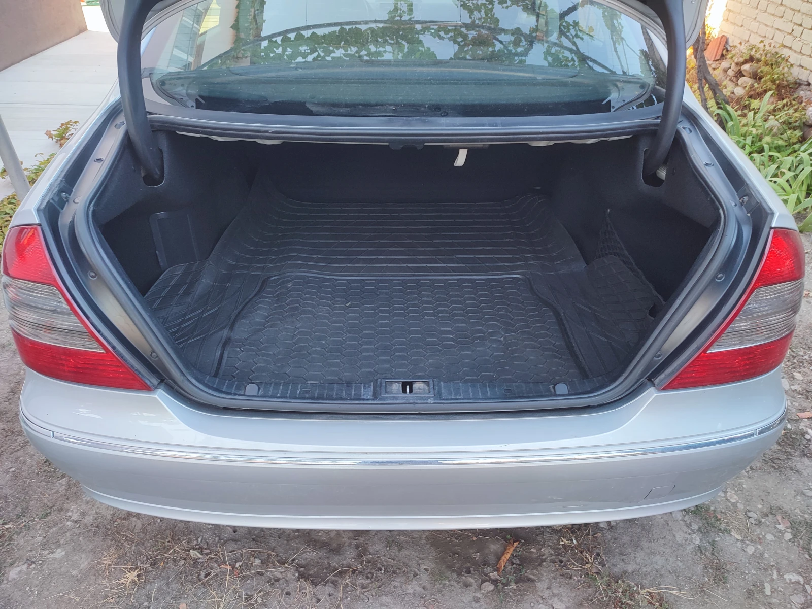 Mercedes-Benz E 200 CDI - изображение 4