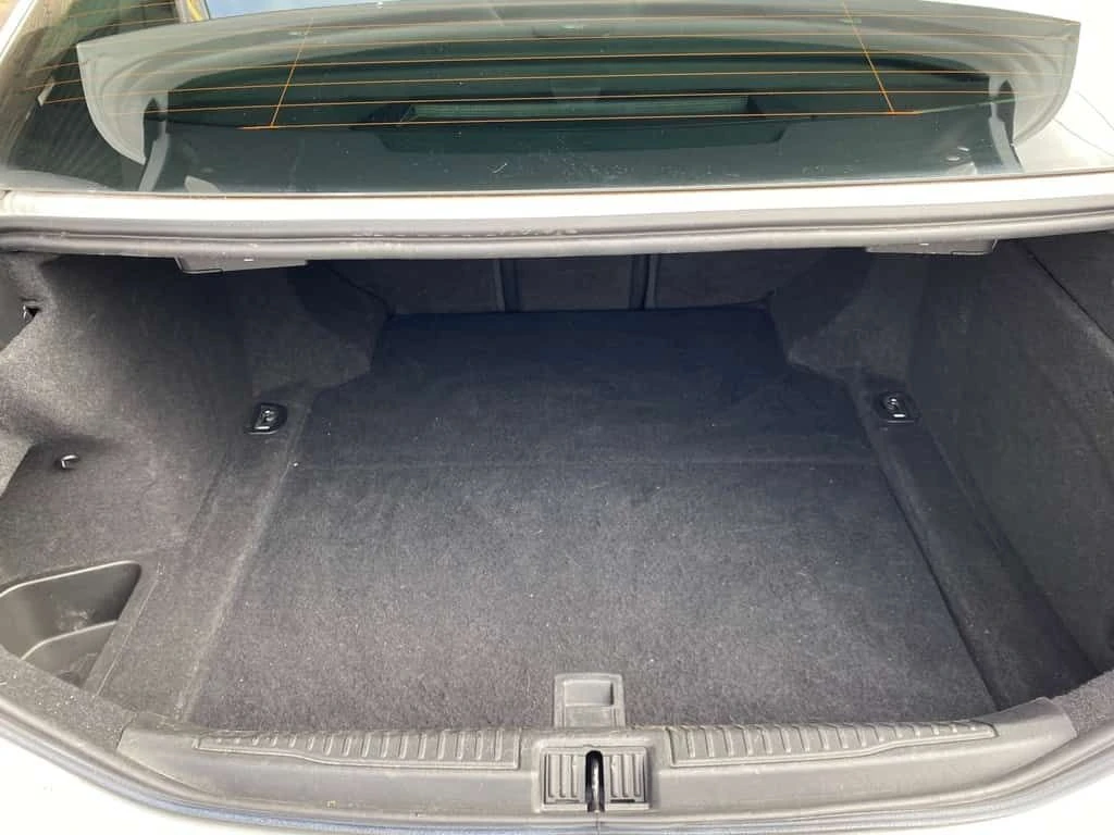 Alfa Romeo Giulia * 4dr Sdn AWD * CARFAX * ЦЕНА ДО БГ - изображение 10