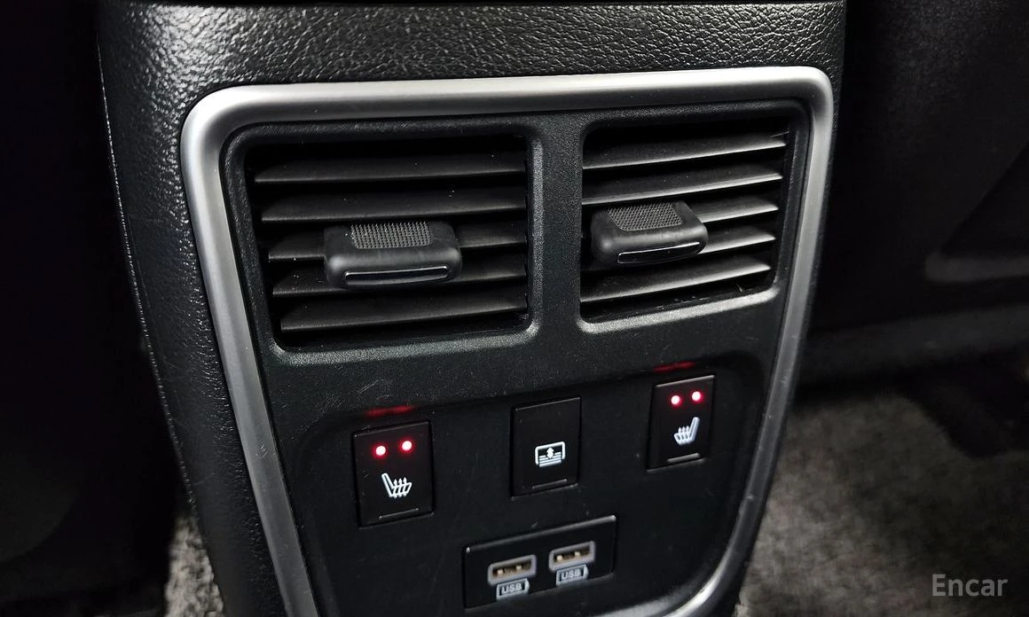 Chrysler 300c 3.6* ПОДГРЕВ* ОБДУХВАНЕ* КАМЕРА* КЕЙЛЕС* , снимка 15 - Автомобили и джипове - 54217468