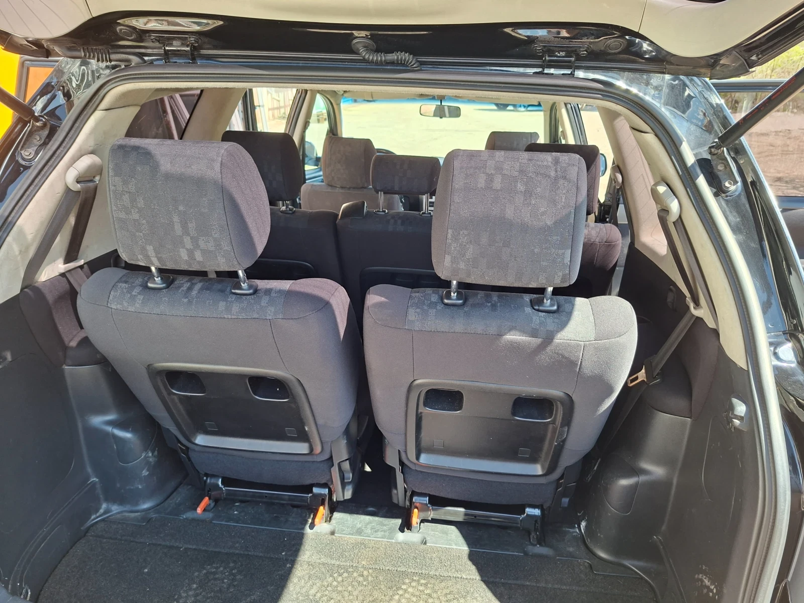 Toyota Avensis, снимка 9 - Автомобили и джипове - 54315539