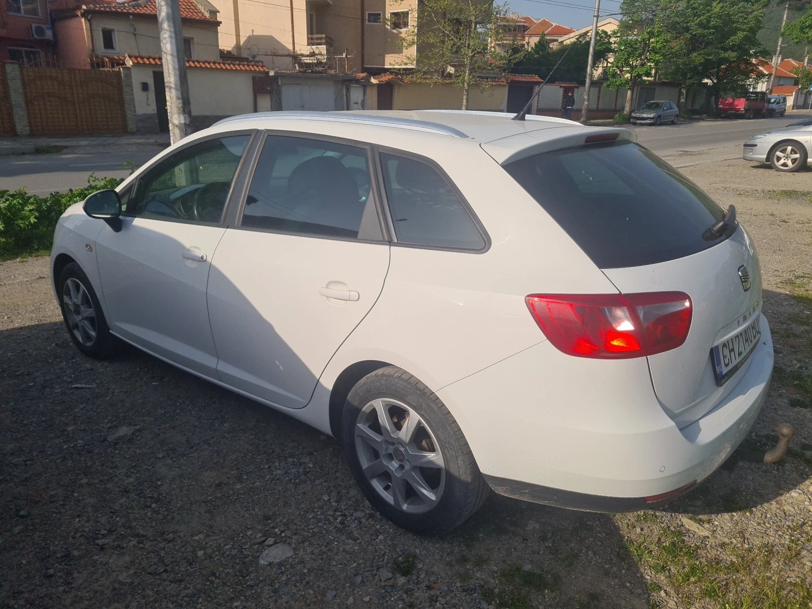 Seat Ibiza 1.2 tdi, снимка 5 - Автомобили и джипове - 54462749