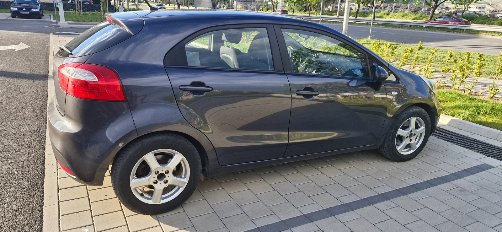 Kia Rio, снимка 3 - Автомобили и джипове - 54544169