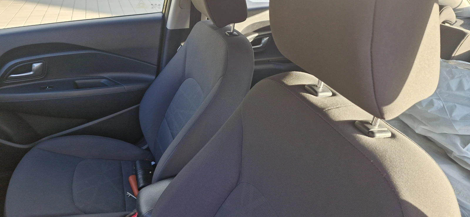 Kia Rio, снимка 6 - Автомобили и джипове - 54544169
