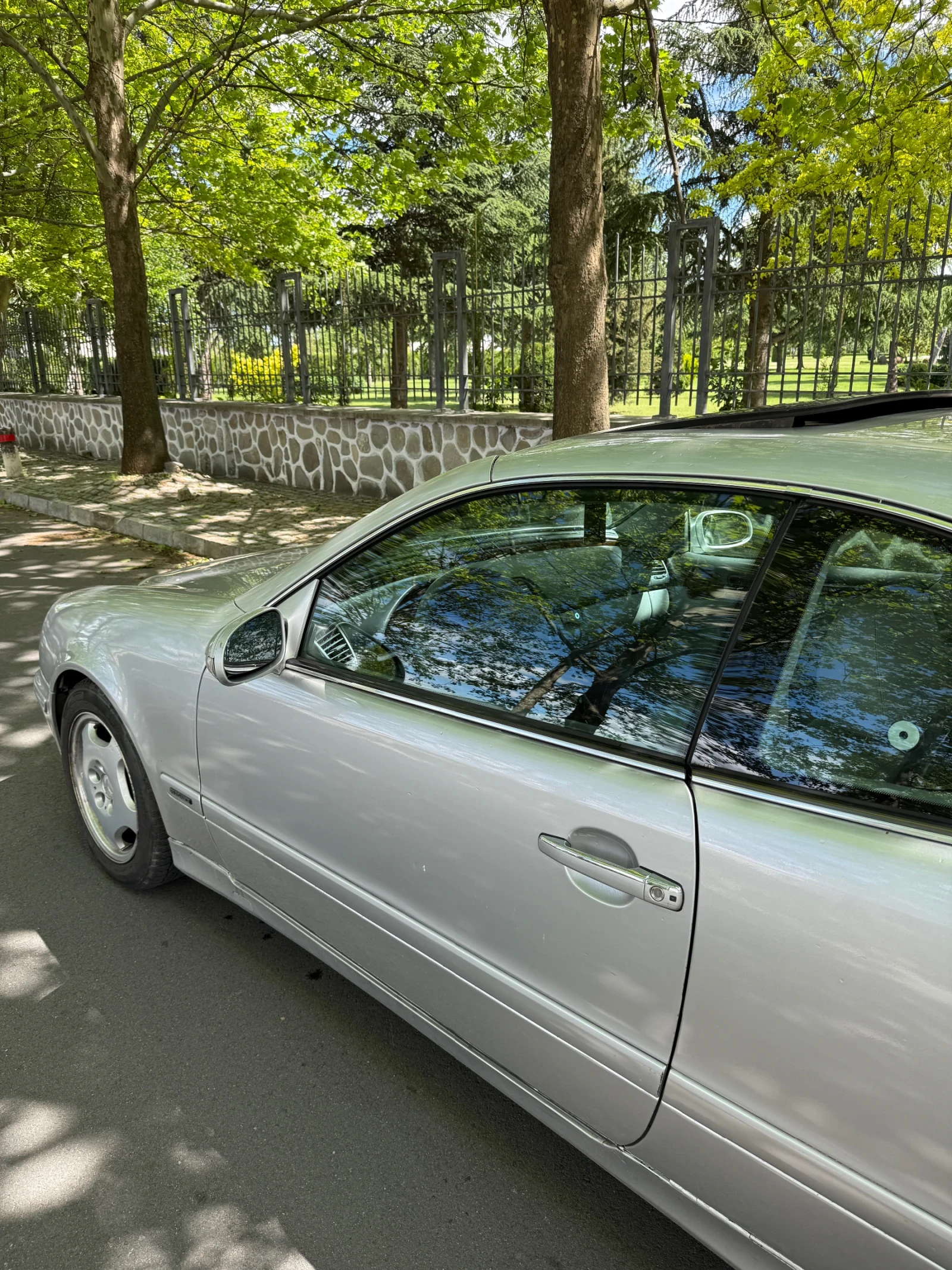 Mercedes-Benz CLK 320, снимка 2 - Автомобили и джипове - 54654030