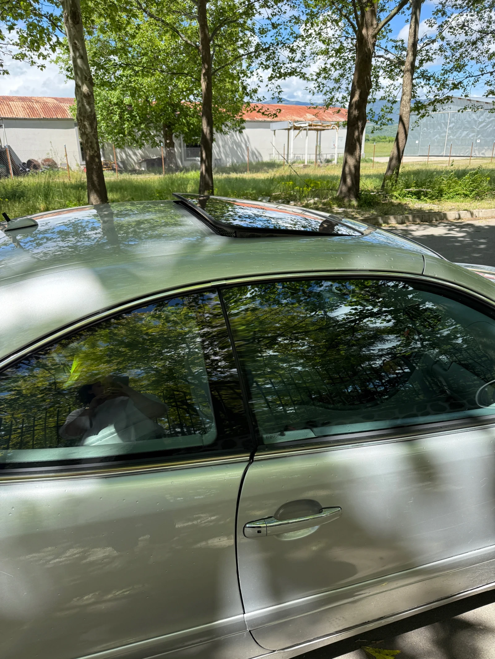 Mercedes-Benz CLK 320, снимка 4 - Автомобили и джипове - 54654030