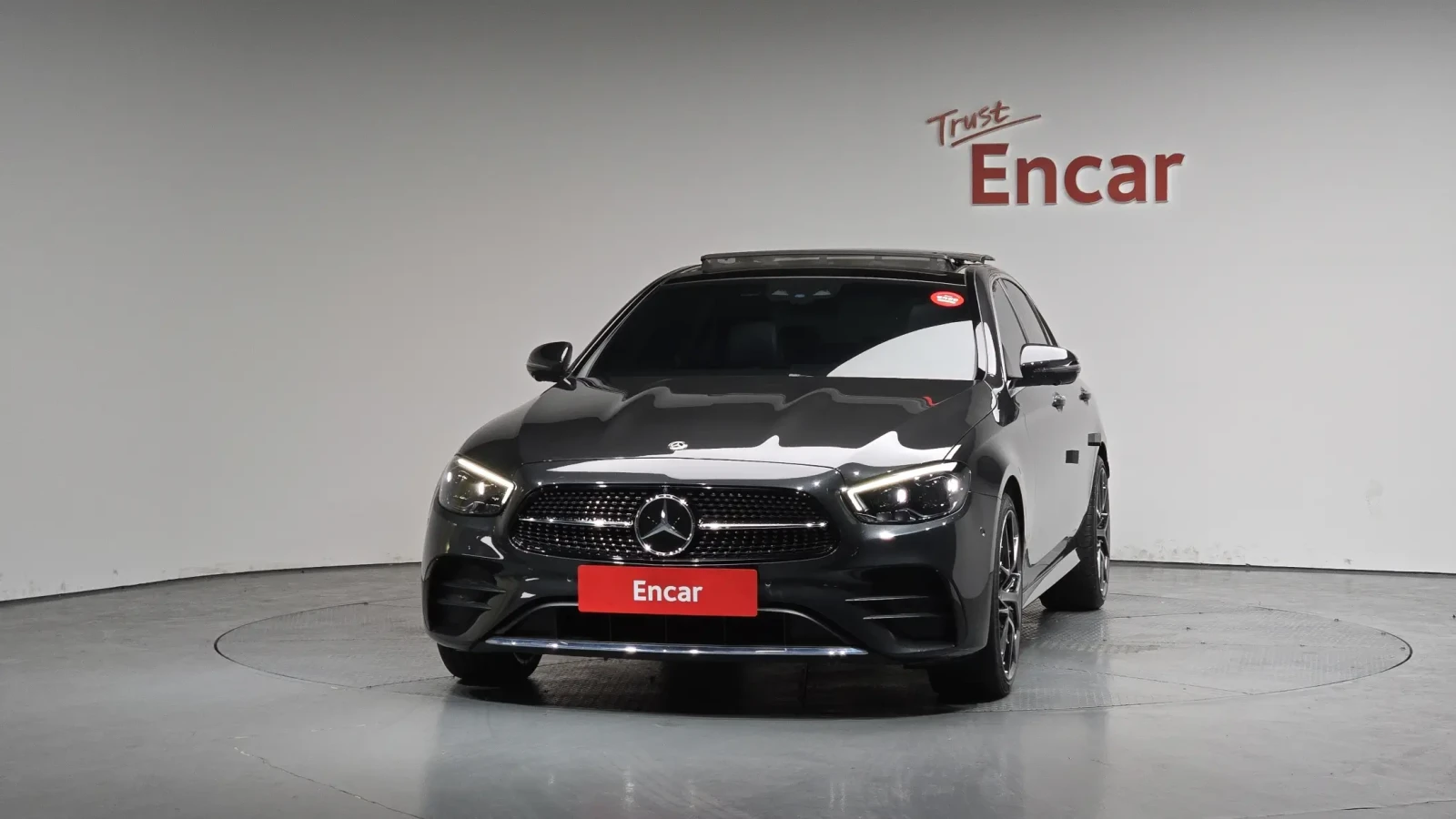 Mercedes-Benz E 350 4MATIC AMG Line Edition, снимка 3 - Автомобили и джипове - 54712858