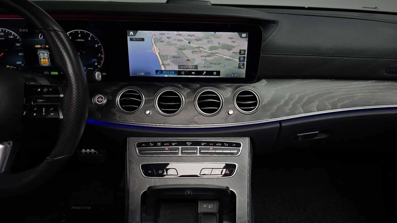 Mercedes-Benz E 350 4MATIC AMG Line Edition, снимка 12 - Автомобили и джипове - 54712858