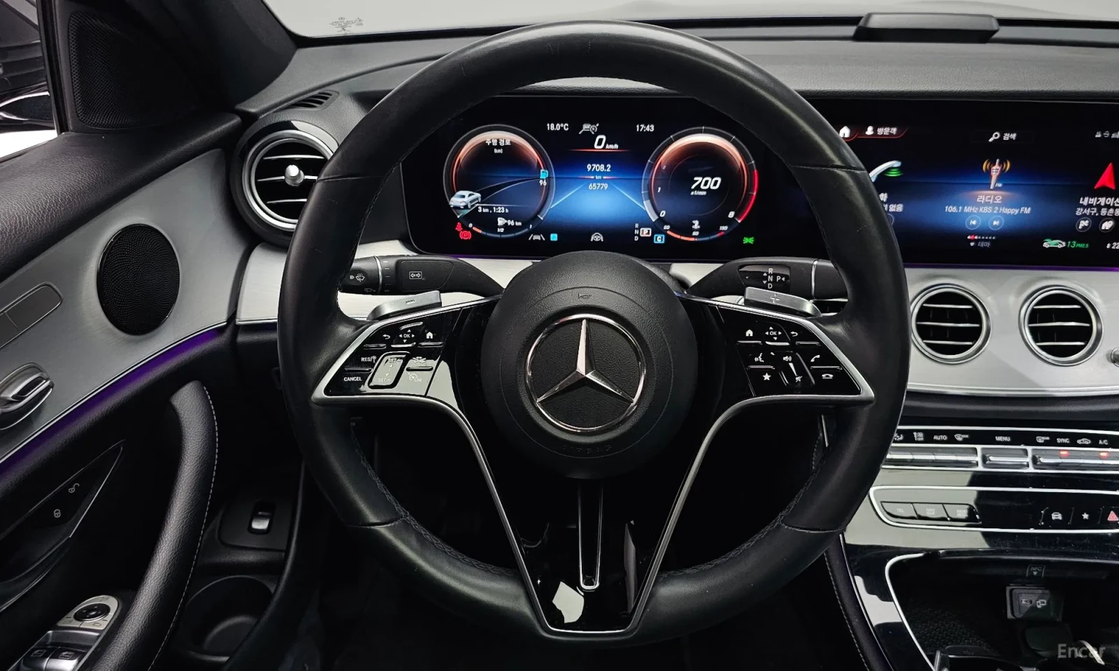 Mercedes-Benz E 250 * * Avangarde* * DIGITAL* * FULL, снимка 13 - Автомобили и джипове - 55058758