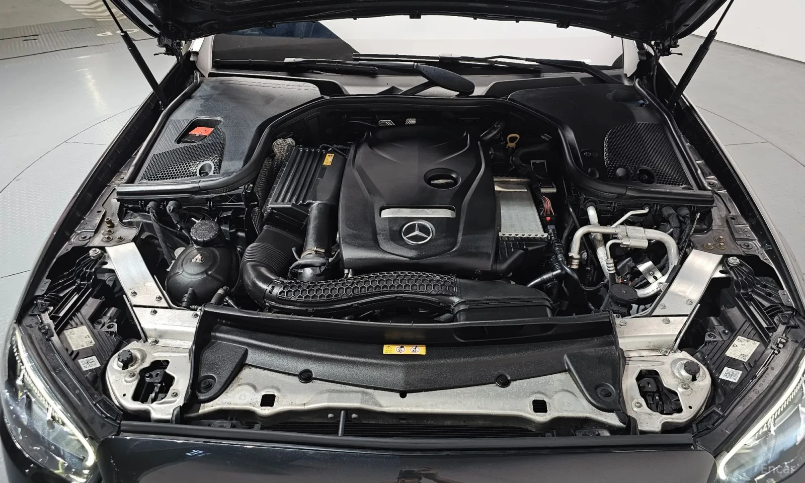 Mercedes-Benz E 250 * * Avangarde* * DIGITAL* * FULL, снимка 6 - Автомобили и джипове - 55058758