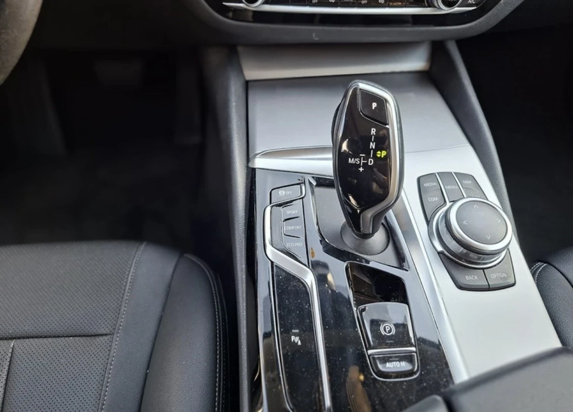 BMW 530 530d xDriveMildHybrid, снимка 9 - Автомобили и джипове - 55666216