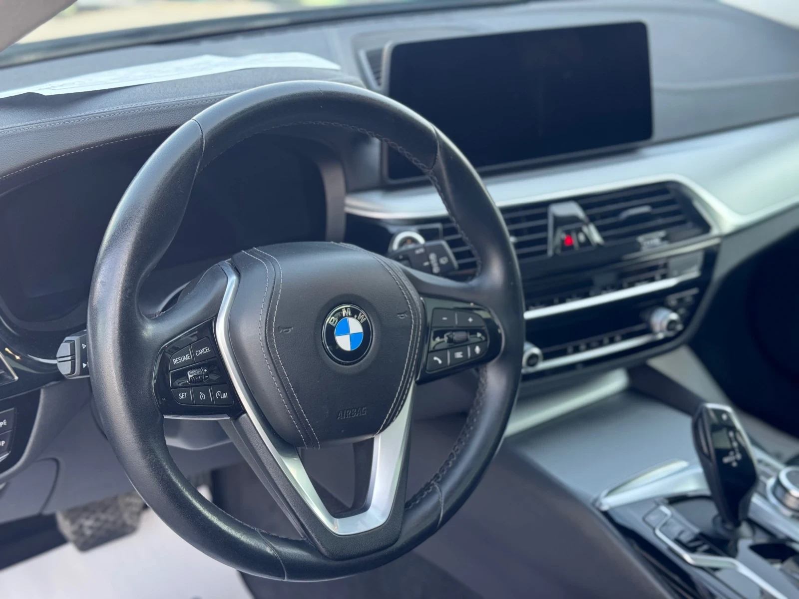 BMW 530 530d xDriveMildHybrid, снимка 11 - Автомобили и джипове - 55666216