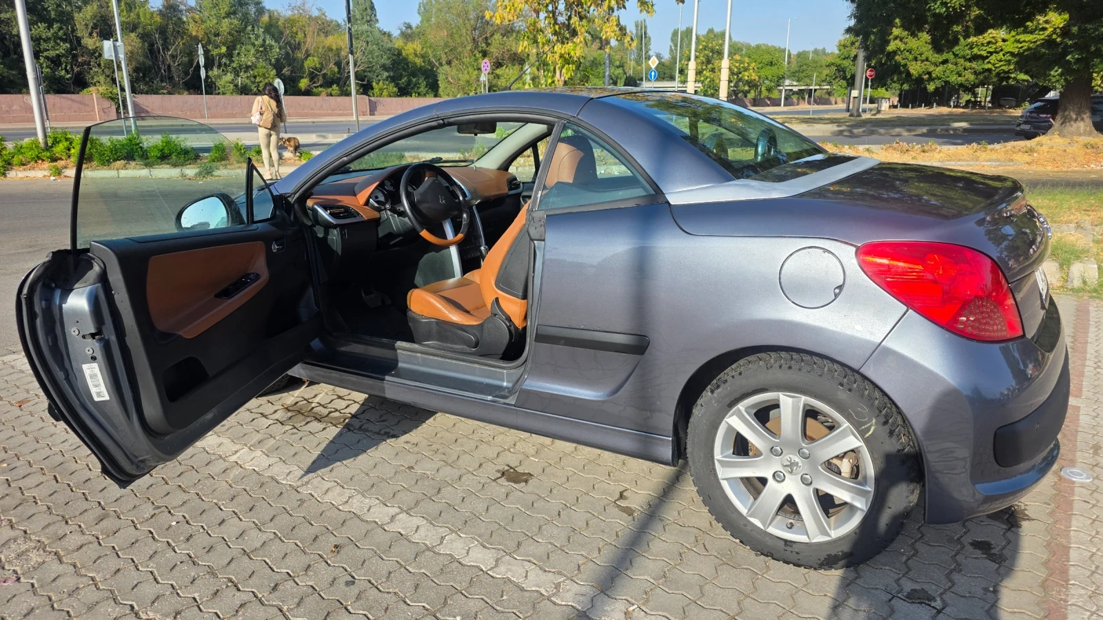 Peugeot 207 CC, снимка 13 - Автомобили и джипове - 55878985