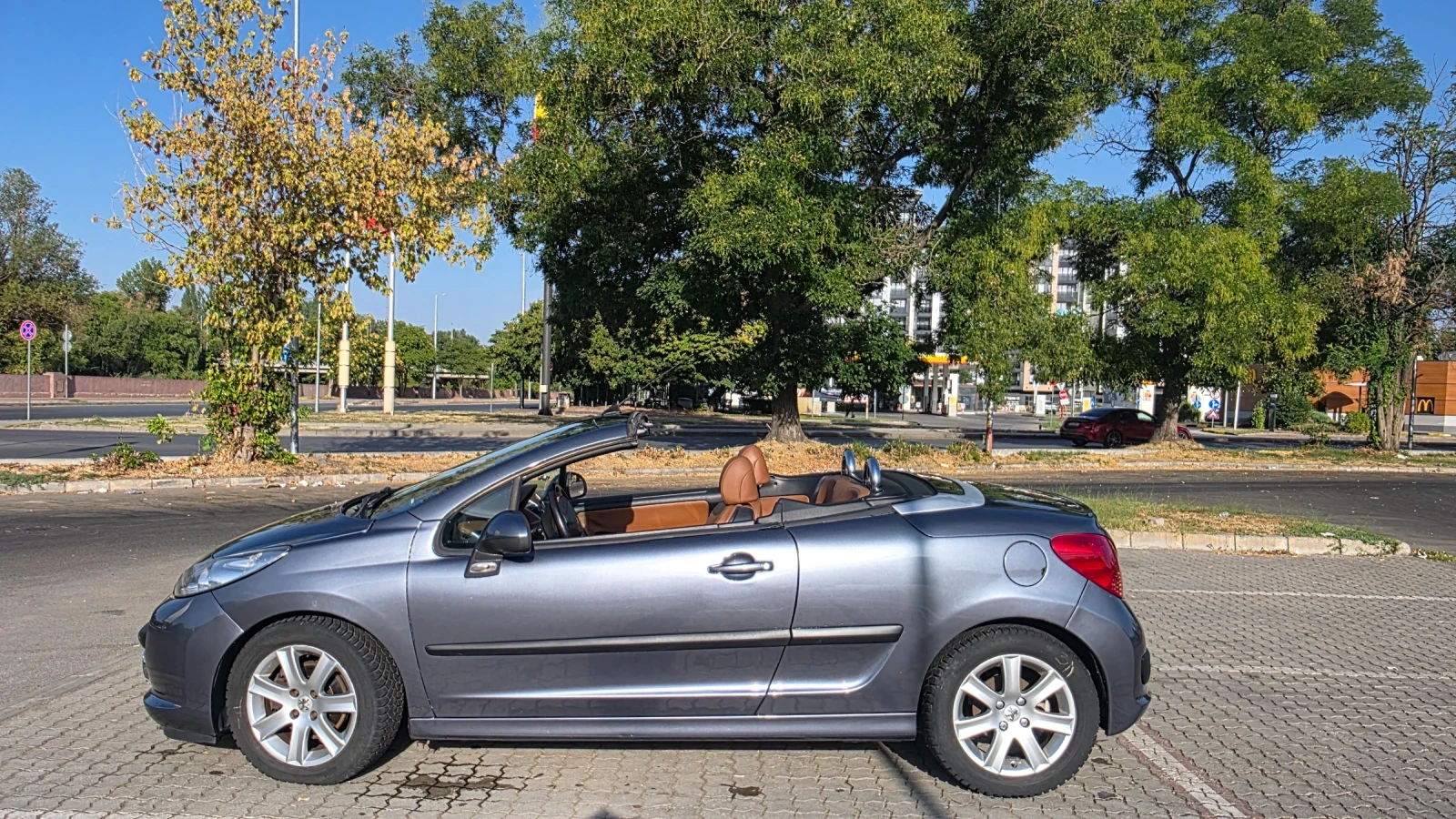 Peugeot 207 CC, снимка 2 - Автомобили и джипове - 55878985