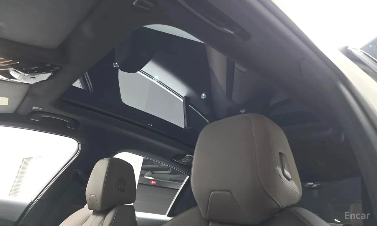 BMW 523 * 523d xDrive M Sport * ЦЕНА ДО БГ, снимка 15 - Автомобили и джипове - 55886452