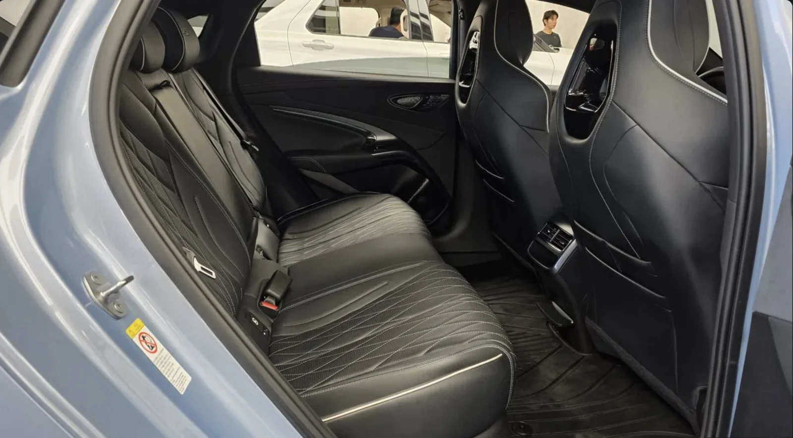 BYD Seal PERFORMANCE AWD /����� / PANO / 360 CAM / HEAD UP | Mobile.bg � ����������� 13